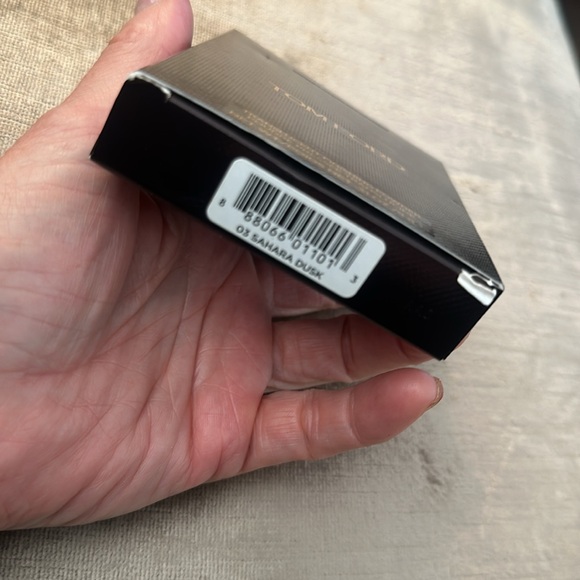 Tom Ford Translucent Finishing Powder Sahara Dusk 03 - Picture 4 of 4